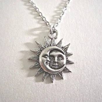 Čaro Slnka a Mesiaca Prívesok pre Ženy Neckchain Šperky Darček Módne Osobnosti Tvár Slnku Jednoduché Clavicle Reťazca
